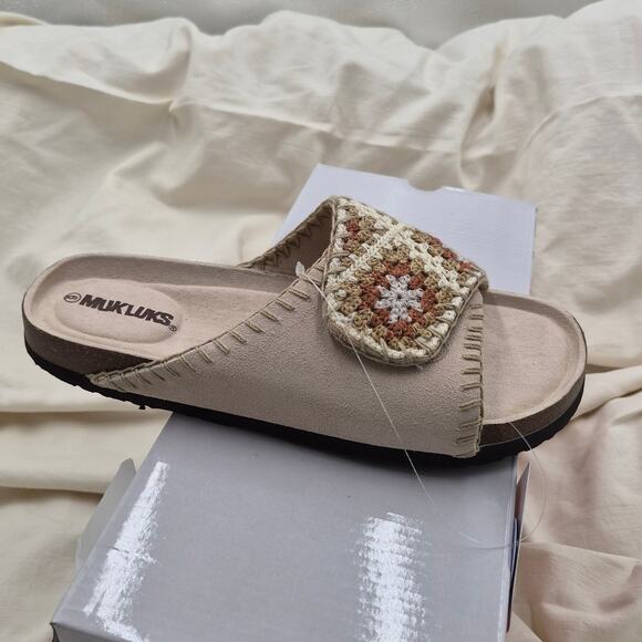 Muk Luks Shoes - NEW MUK LUKS suede upper Gigi Crochet Slide Sandals Womens size 6
